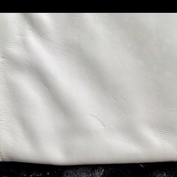 VTG Y2K CBGB WHITE 100% LEATHER BAG~SILVER BUTTERFLY CLASP & CHAIN~DENIM LINING - Picture 7 of 9